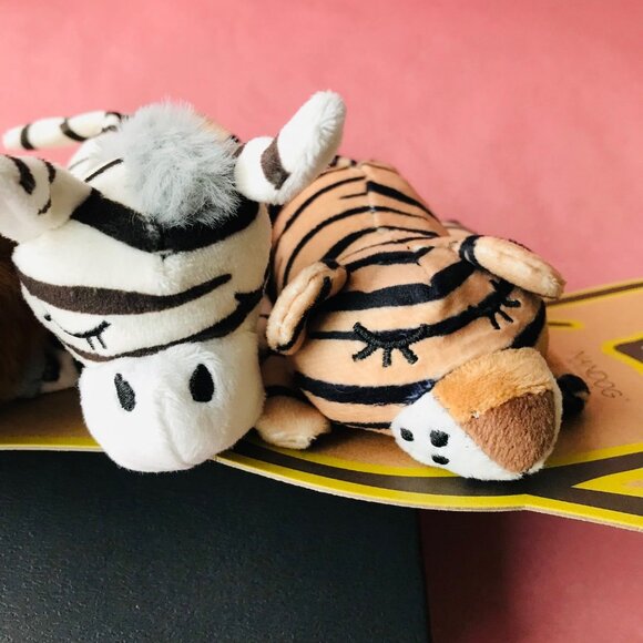 Dog NANDOG PET GEAR Mini Plush  Set of 3 Squeaky Stuffed Dog Pet Toy Lion Etc. - Picture 5 of 7